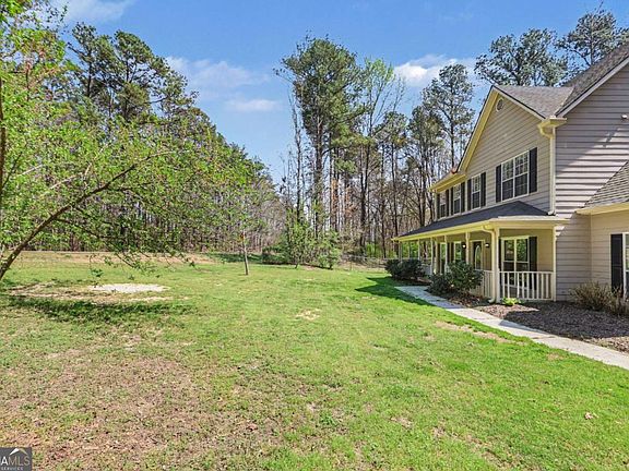 2nd image of 4563 Meadows Rd