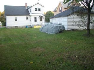 16 Sherbrook Ave, Worcester, MA 01604