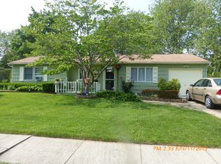 5 Stonehurst Cir, Centereach, NY 11720