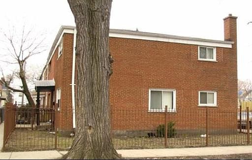 1st image of 130 N Waller Ave