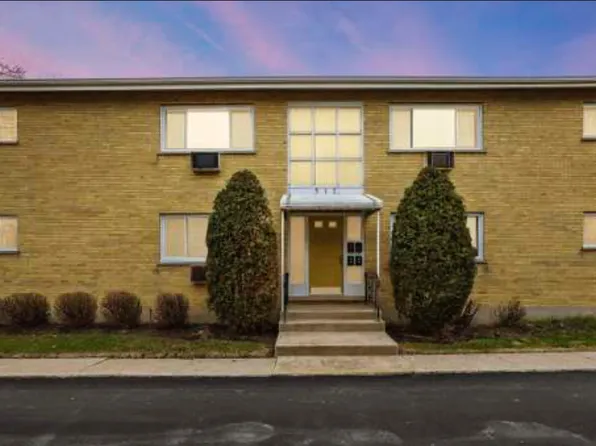 517 Prairie Ave #4, Downers Grove, IL 60515