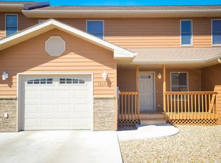 1613 Abbey Rd, Pierre, SD 57501