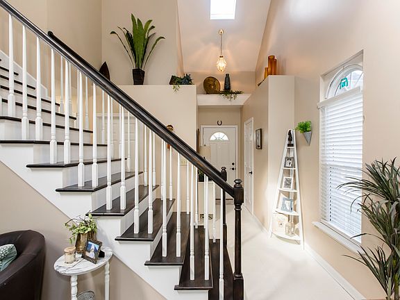 4th image of 3212 Forest Hill Ct