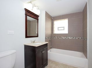18027 Edwards Ave, Country Club Hills, IL 60478