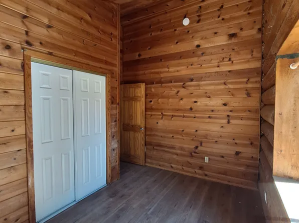 189 Chestnut St, Valley Springs, CA 95252