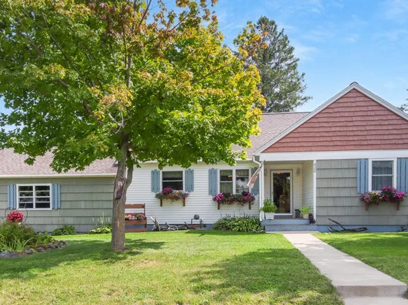 420 S 6th Street, Barron, WI 54812