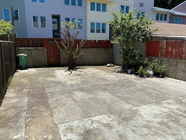 219 Sagamore St — Photo 14