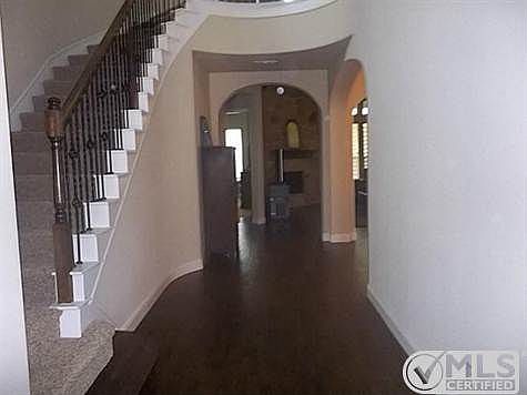 2nd image of 314 White Wing Ln