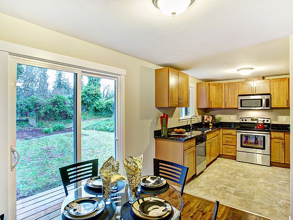 3rd image of 8311 Lawndale Ave SW