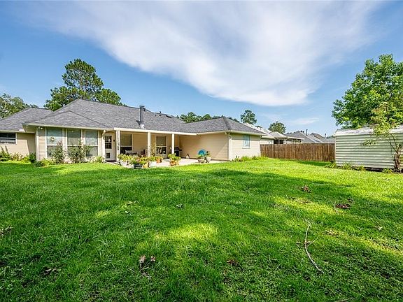 2nd image of 444 Choctaw Dr