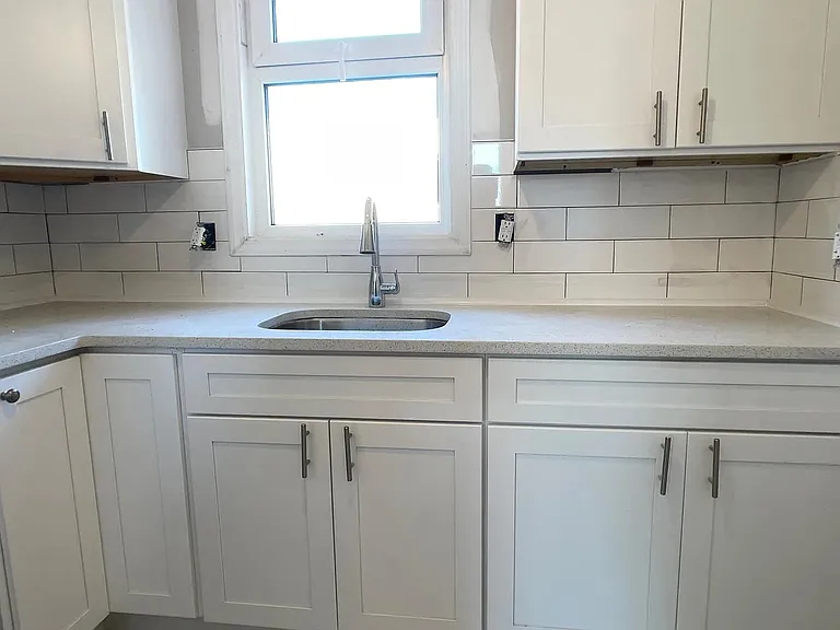 39 1st St #2 — Photo 2