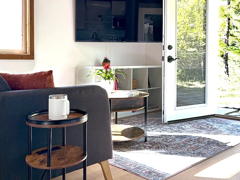 4548 Poe Ave #B — Photo 5