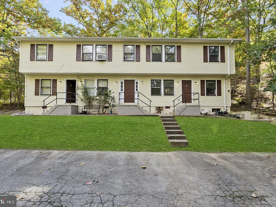 1005 Lower Clubhouse Dr #1