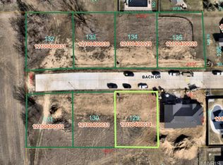 908 Bach Dr, Millstadt, IL