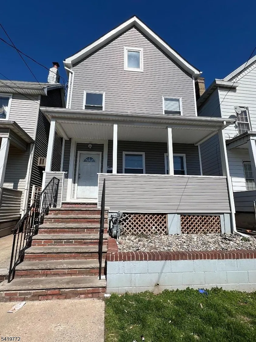 Photo 1 of 9 - 245 Marshall St #2 - Elizabeth, NJ Primary Photo - 245 Marshall St #2