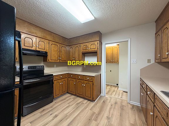 5th image of 1325 Southeastern Ave
