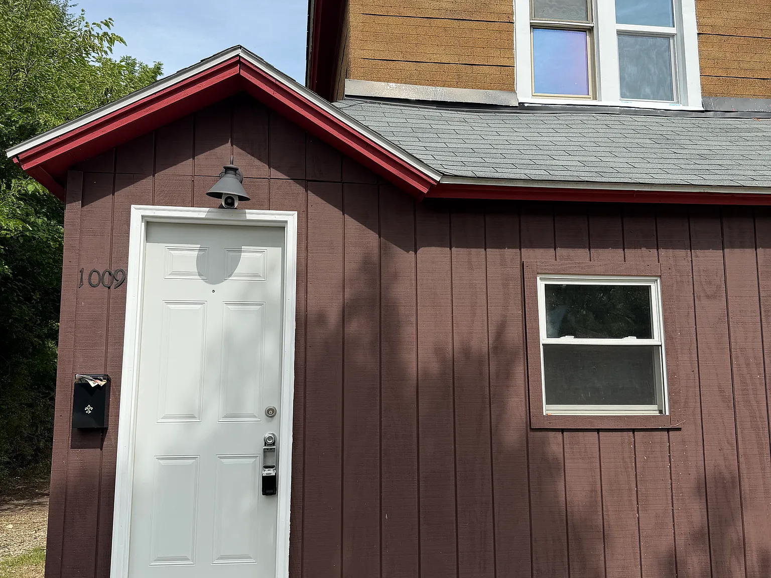 1009 Jackson St — Photo 1
