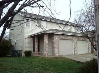 670 N Cloverleaf Loop, Springfield, OR 97477