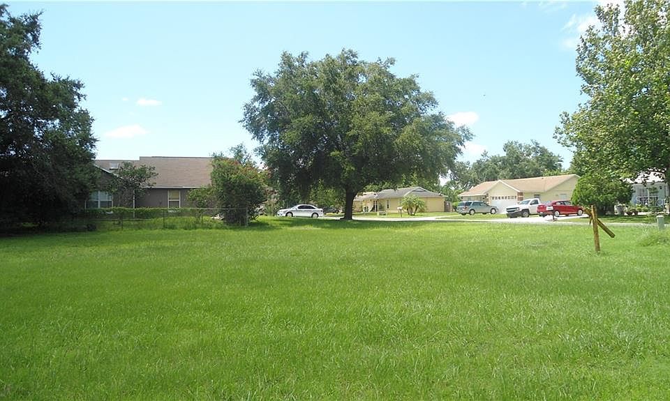 1st image of 908 Lacey Oaks Ct