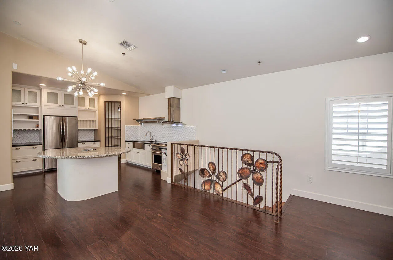 2 bed, 1305 sqft, $1,650 — Photo 4