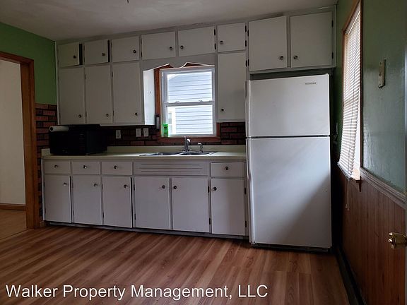 3rd image of 1335 S Grant Ave