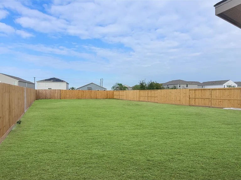327 Road 5840 — Photo 5