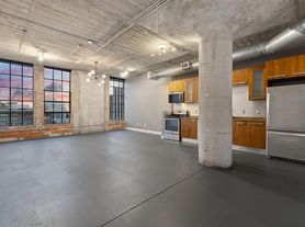 1122 Jackson St