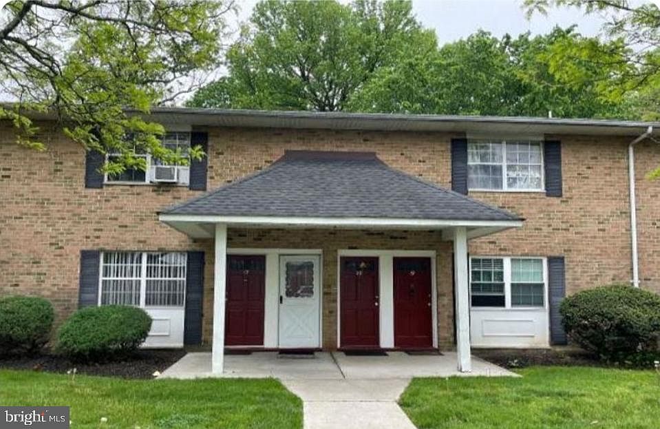 1st image of 58 Garden View Ter Unit 21