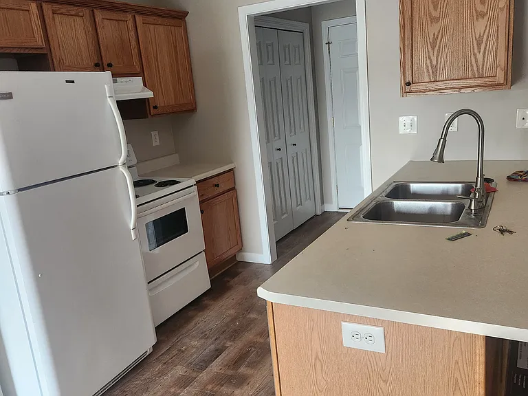 138 Hampton Way #138 — Photo 6