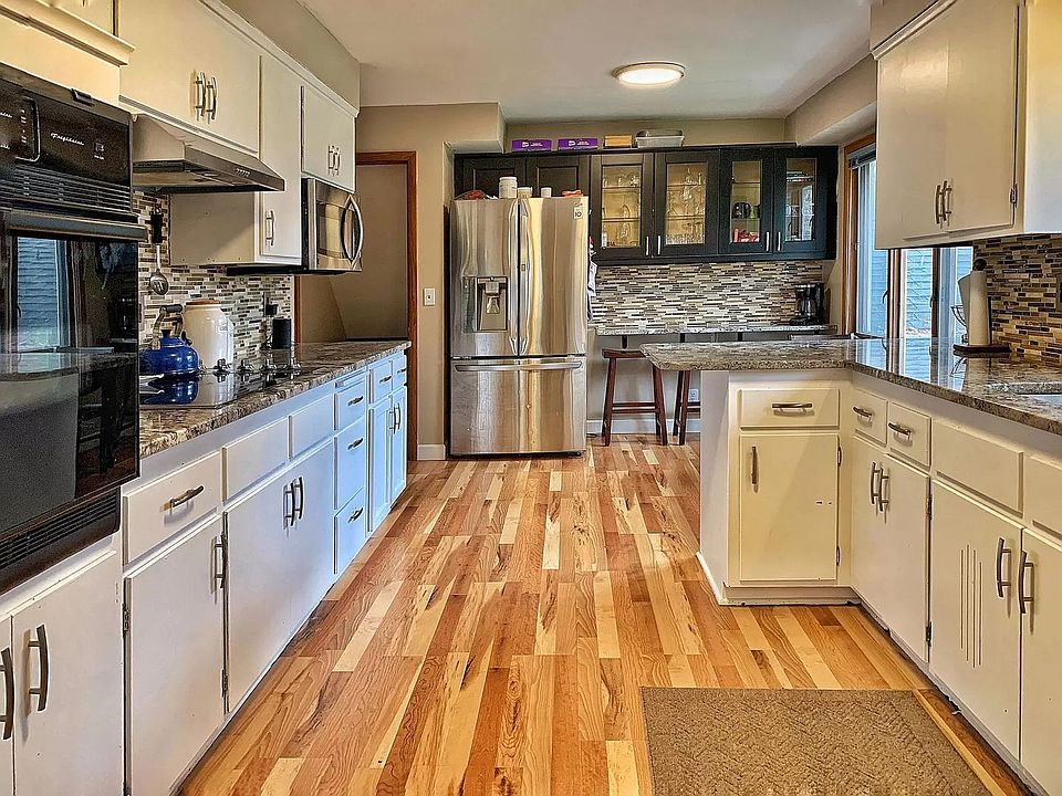 1st image of 6233 Parnell Ave