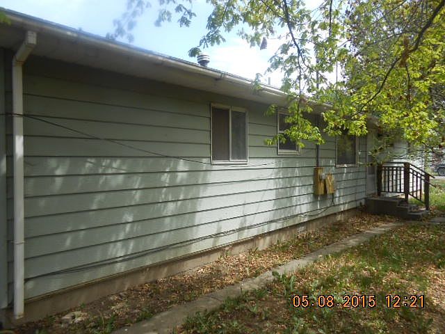 2nd image of 529 3rd Ave E