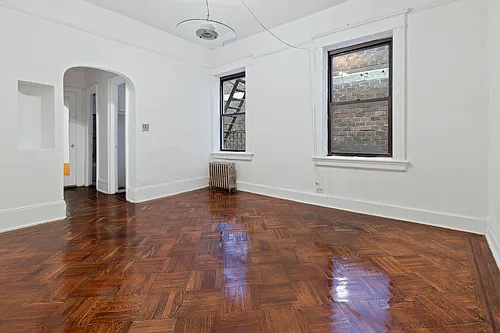 342 W 56th St Photo 1