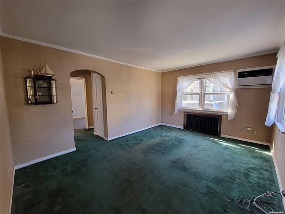 4th image of 47 Gates Avenue