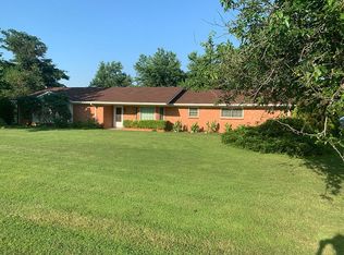 128 Breckinridge Dr, Lawton, OK 73507