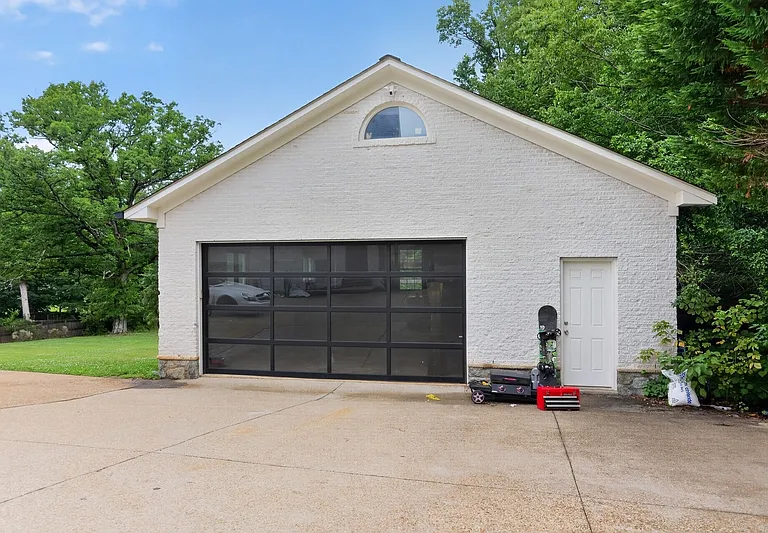 7818 Leland Rd — Photo 23