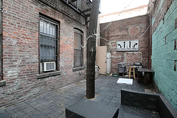 Rented by J Misrahi Realty Corp | media 2