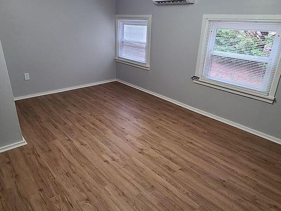 4th image of 107 Verton Dr Unit 2