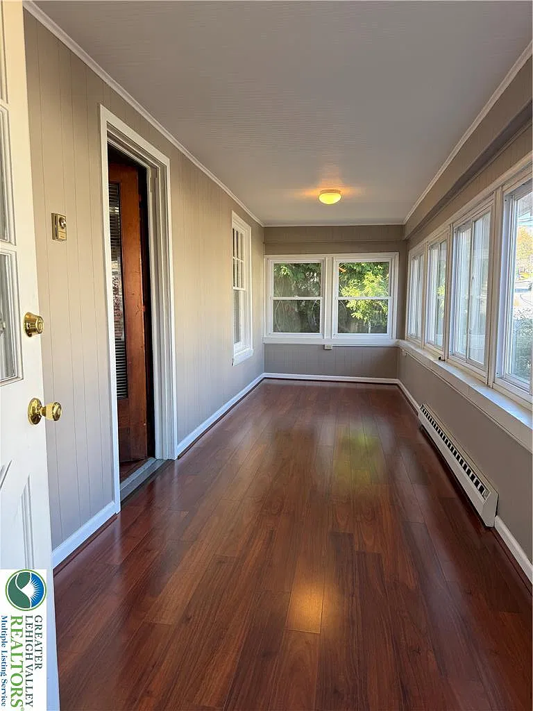 2 bed, 1150 sqft, $1,950 — Photo 3