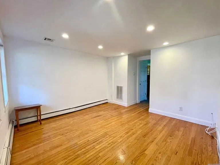 69 Feronia Way #A — Photo 2