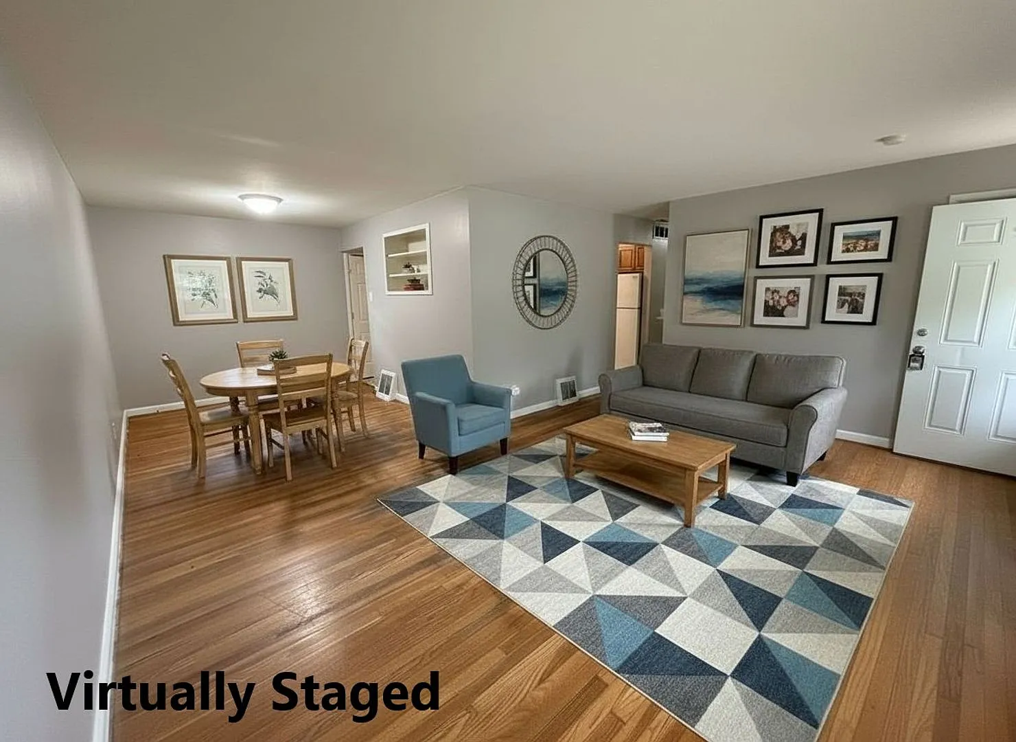 3 bed 1 bath - Ferguson - park like back yard — Photo 4