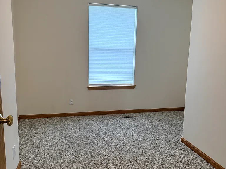 2800 SW Walnut St — Photo 5