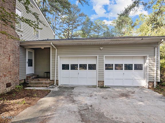 5th image of 1506 Dover Circle