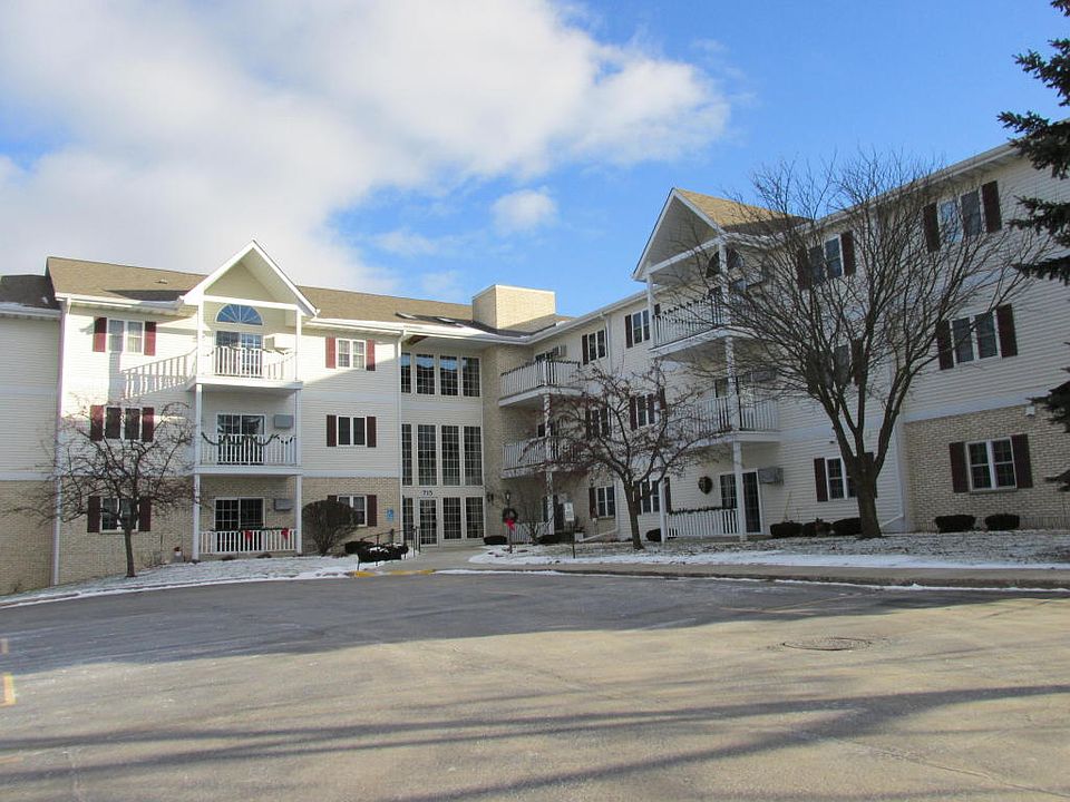 1st image of 715 Canterberry Ct Unit 306