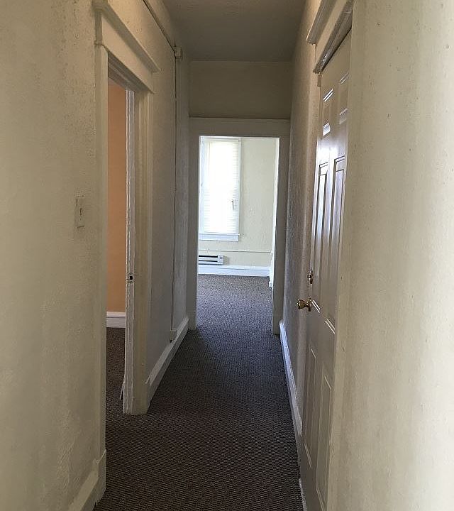 1st image of 25 1/2 W Franklin St APT 7