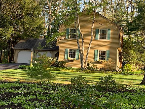 2nd image of 54 Old Village Ln