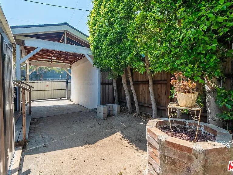 4253 Fountain Ave — Photo 48
