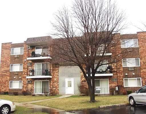 1st image of 12715 La Crosse Ave #101
