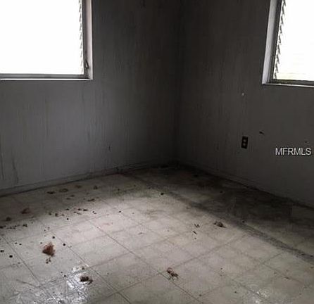 3rd image of 1123 Lakeview Dr