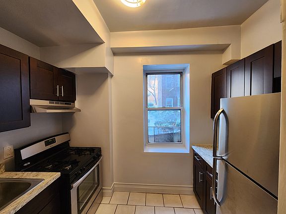 5th image of 140 Van Cortlandt Ave #1G
