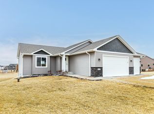1647 102nd Ave, Hammond, WI 54015